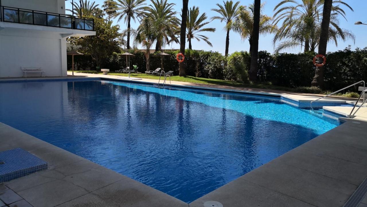 Skol 318c By Completely Marbella